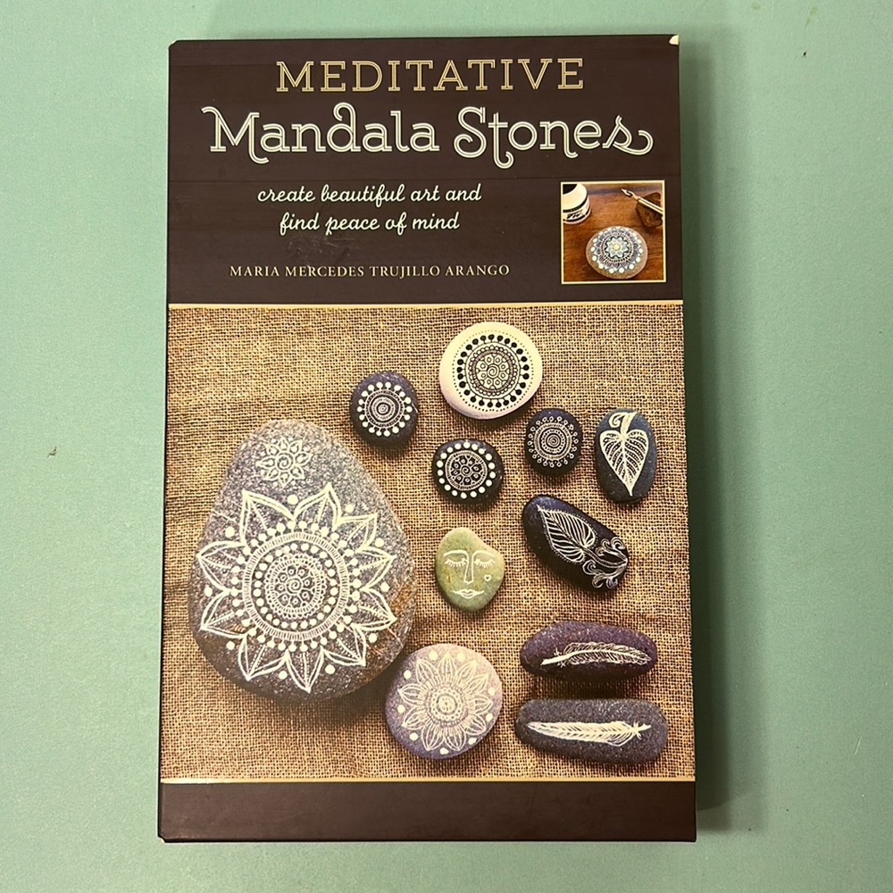 Meditative Mandala Stones Kit. Create art & find peace of mind